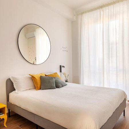 The House Of Dandelions - Duomo In 15Min By Metro M3 Apartment Milan Exterior photo